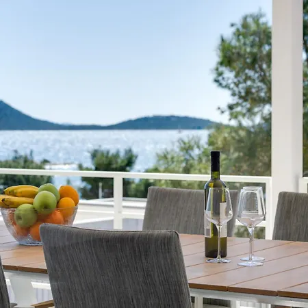 Kalea Buqez Apartmán *